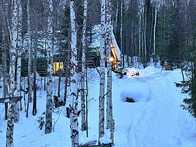 Изба в северной Карелии, глухие и дикие озера и места,